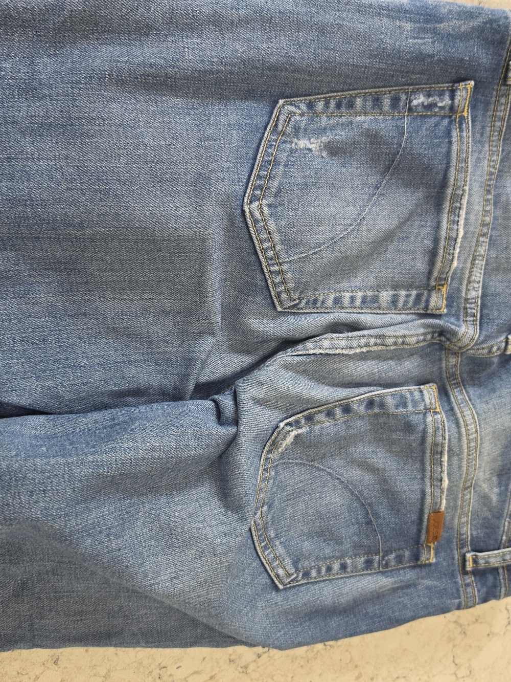 Women’s JOES'J EANS Light Blue Distressed Straight Jeans - Picture 4 of 5